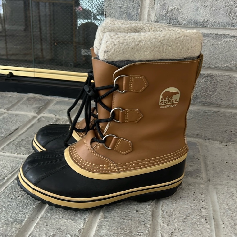 Sorel waterproof snow boots